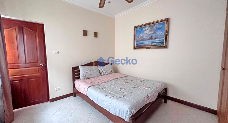 Casa en alquiler de 3 habitaciones en Bang Lamung, Chonburi