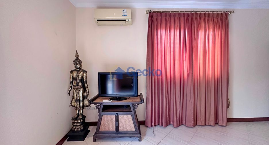 Casa en alquiler de 3 habitaciones en Bang Lamung, Chonburi
