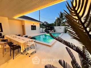 Casa en alquiler de 3 habitaciones en Bang Lamung, Chonburi