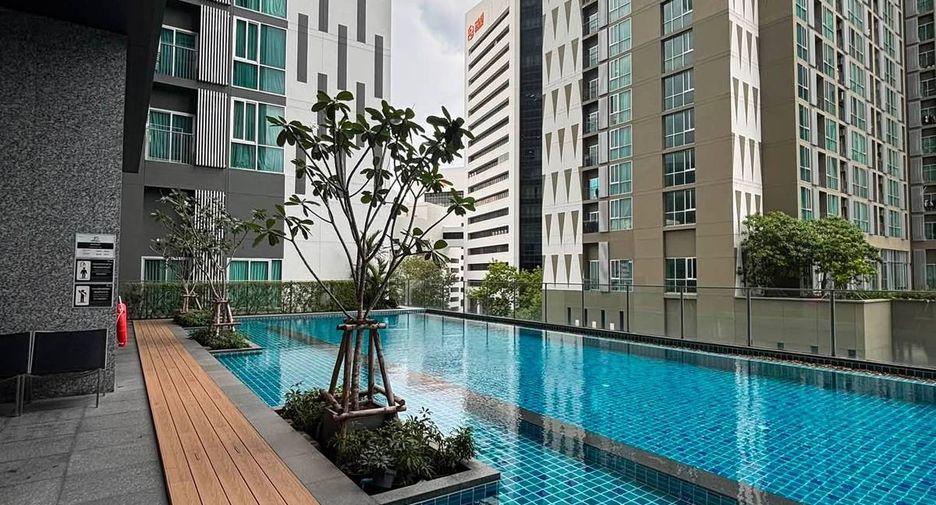 Wohnung zur Miete mit 2 Zimmer in Huai Khwang, Bangkok