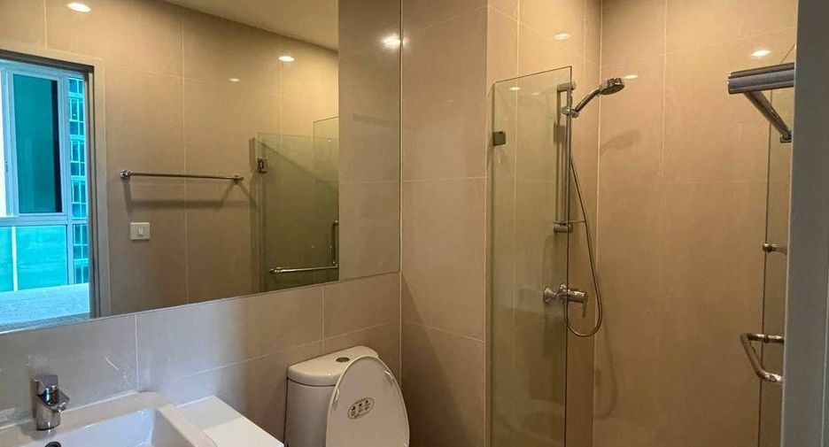 Wohnung zur Miete mit 2 Zimmer in Huai Khwang, Bangkok
