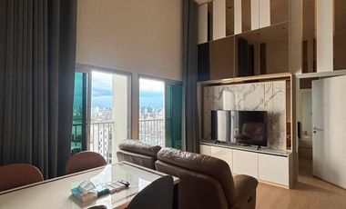 For rent 2 bedrooms condo in Huai Khwang, Bangkok