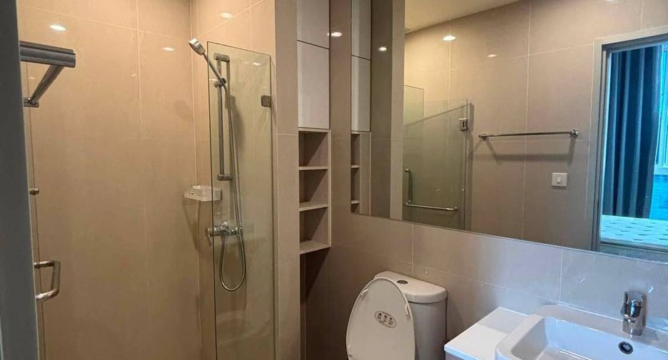 Wohnung zur Miete mit 2 Zimmer in Huai Khwang, Bangkok