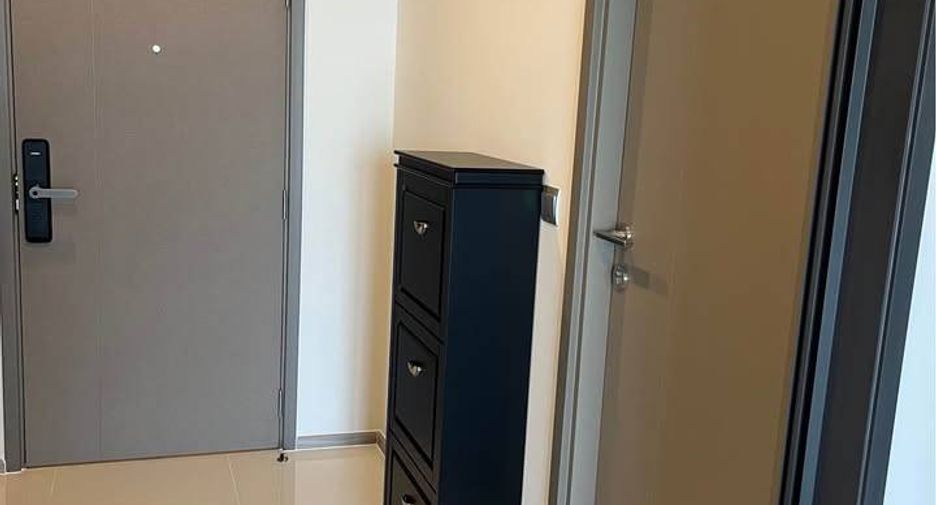 For rent 1 bed condo in Huai Khwang, Bangkok