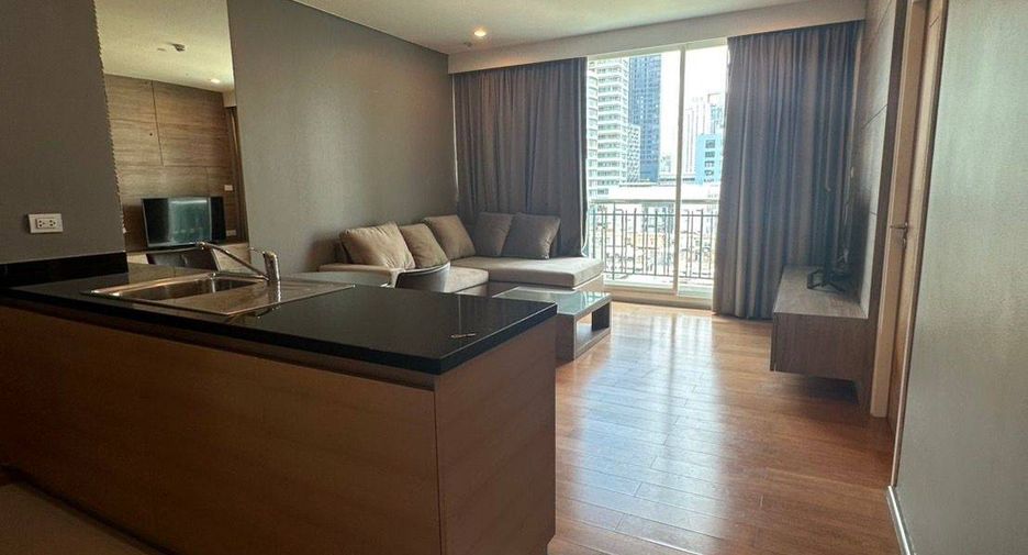 For rent 1 bed condo in Watthana, Bangkok