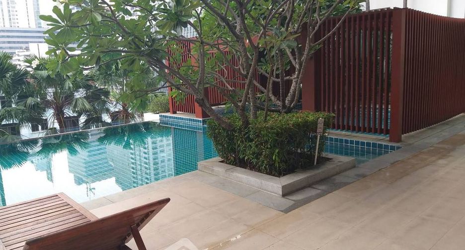 For rent 1 bed condo in Watthana, Bangkok