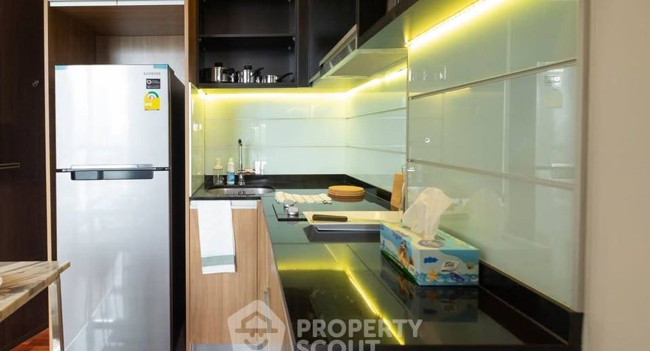 For rent 1 bed condo in Pathum Wan, Bangkok