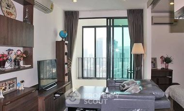 Wohnung zur Miete mit 1 Zimmer in Bang Rak, Bangkok