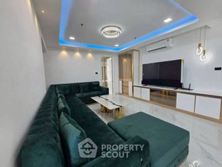 For rent 2 bedrooms condo in Yan Nawa, Bangkok