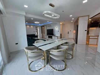 For rent 2 bedrooms condo in Yan Nawa, Bangkok