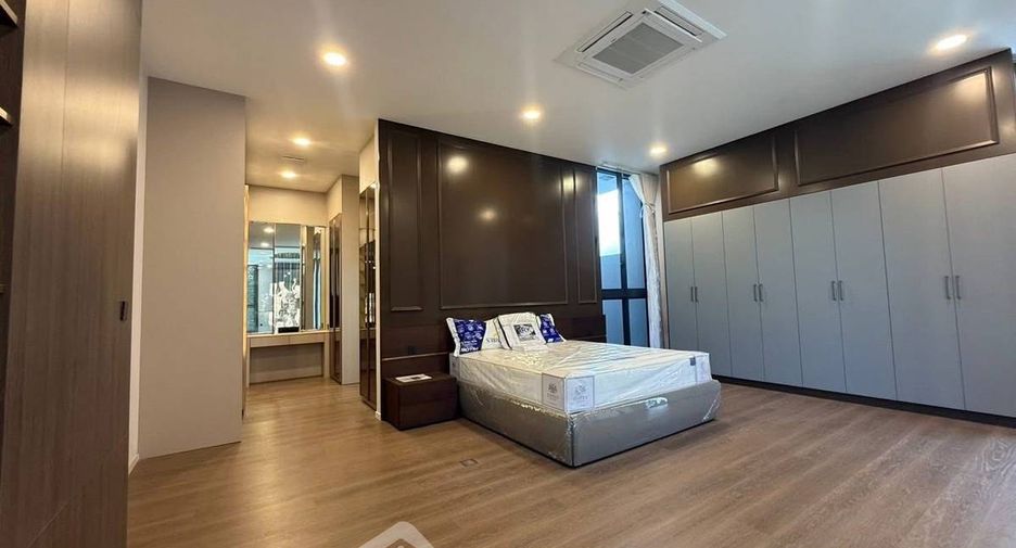 For rent 5 bedrooms house in Saphan Sung, Bangkok