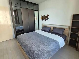 For rent 2 bedrooms condo in Huai Khwang, Bangkok
