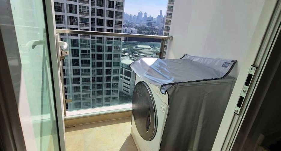 Wohnung zur Miete mit 2 Zimmer in Huai Khwang, Bangkok