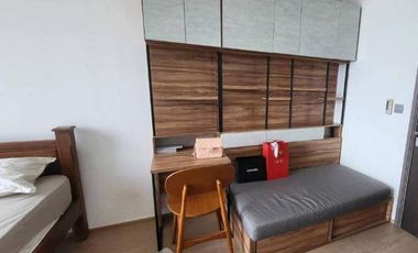 Condo en alquiler de 1 habitaciones en Bang Rak, Bangkok