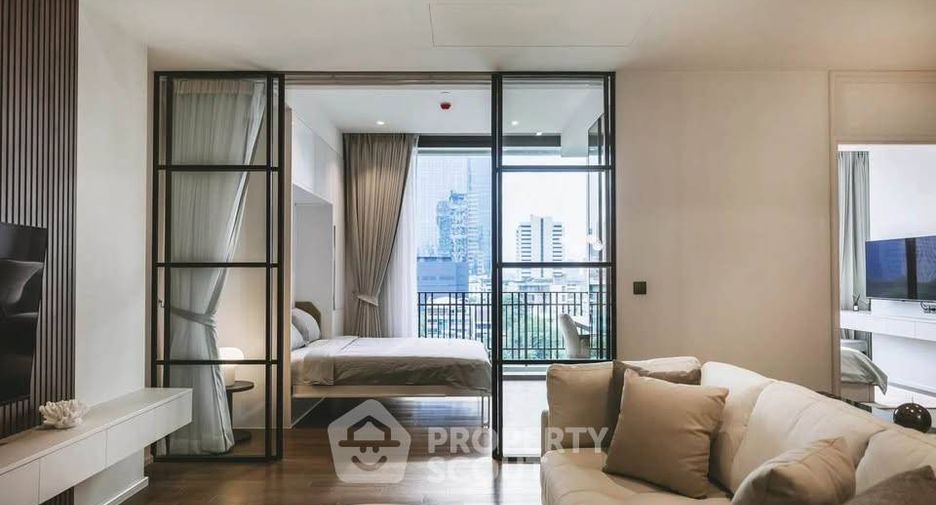 For rent 2 bedrooms condo in Pathum Wan, Bangkok