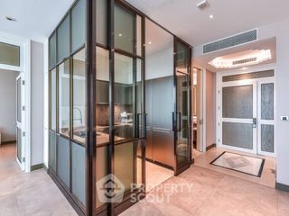 Wohnung zur Miete mit 2 Zimmer in Khlong San, Bangkok