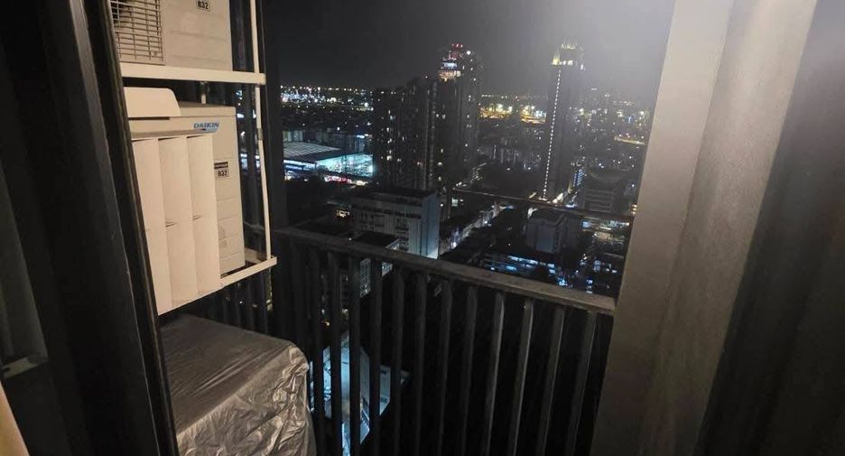 For rent 1 bed condo in Watthana, Bangkok
