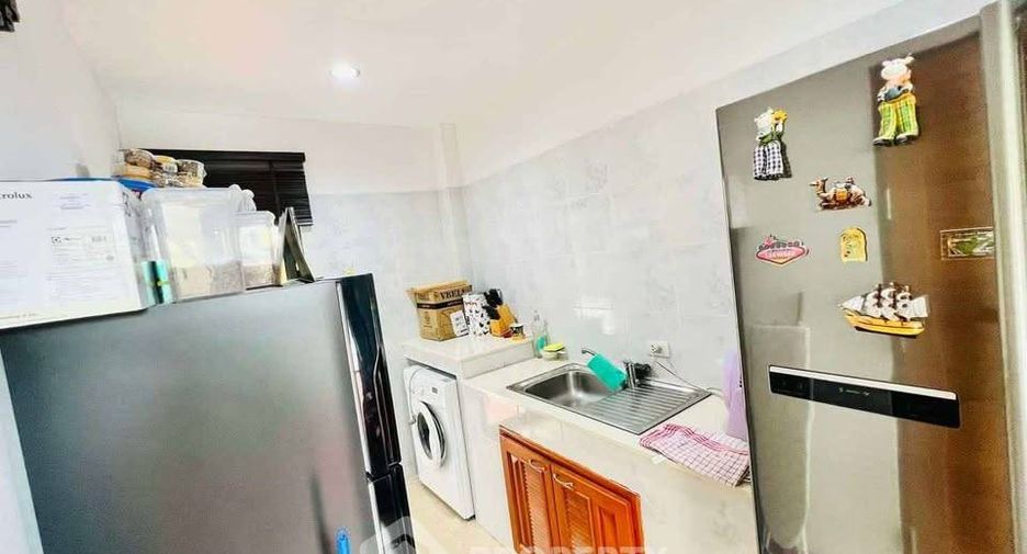 For rent 4 bedrooms house in Bang Lamung, Chonburi