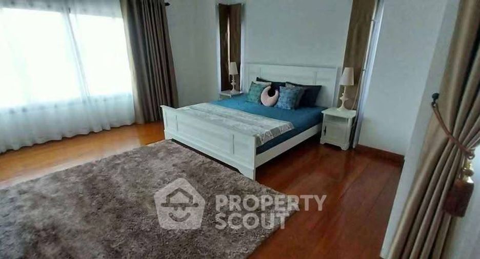 For rent 4 bedrooms house in Bang Lamung, Chonburi