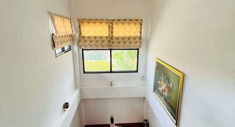 For rent 4 bedrooms house in Bang Lamung, Chonburi