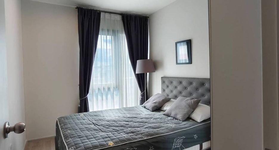Condo en alquiler de 2 habitaciones en Huai Khwang, Bangkok