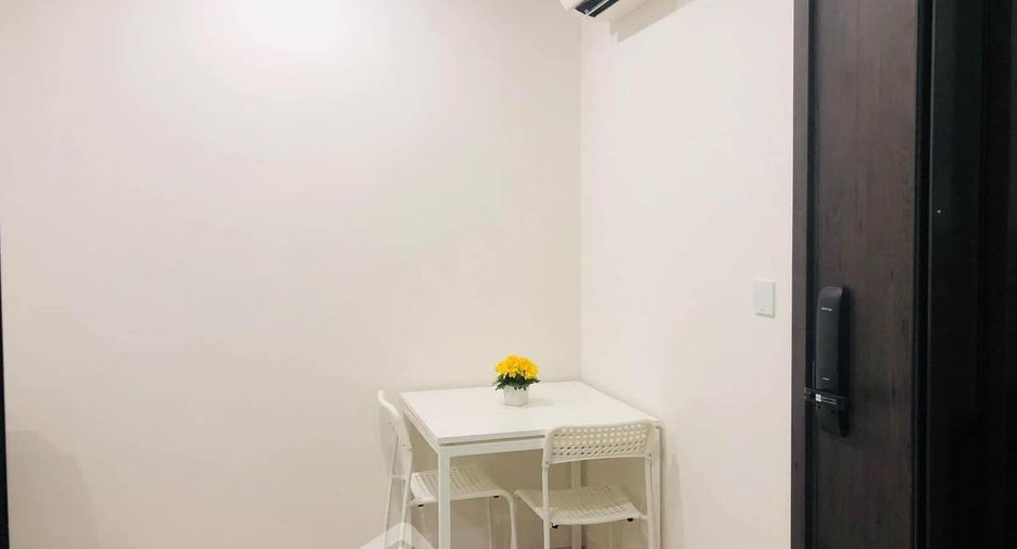 Wohnung zur Miete mit 1 Zimmer in Huai Khwang, Bangkok