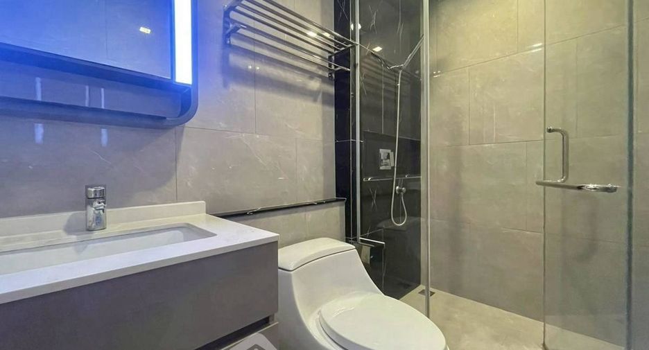 For rent 1 bed condo in Huai Khwang, Bangkok