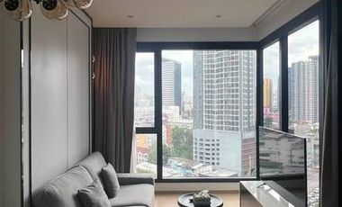 Condo en alquiler de 1 habitaciones en Khlong Toei, Bangkok