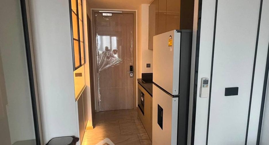 Condo en alquiler de 1 habitaciones en Khlong Toei, Bangkok