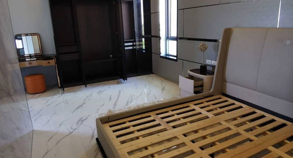 For rent 6 bedrooms villa in Bang Lamung, Chonburi