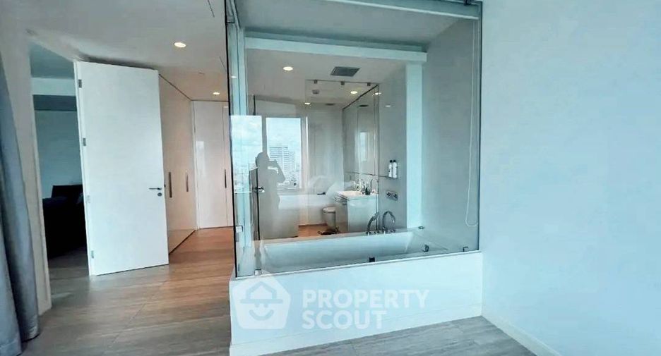 Condo en alquiler de 2 habitaciones en Pathum Wan, Bangkok