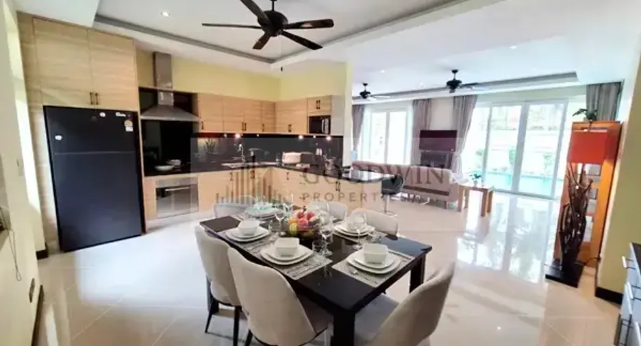For rent and for sale 4 bedrooms house in Bang Lamung, Chonburi