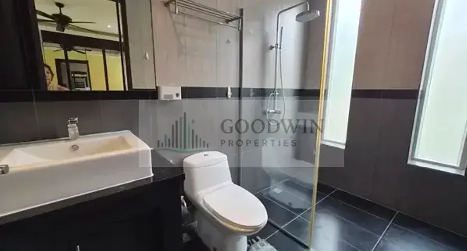 For rent and for sale 4 bedrooms house in Bang Lamung, Chonburi