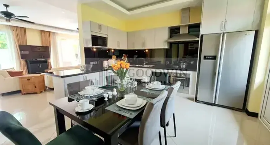 For rent and for sale 4 bedrooms house in Bang Lamung, Chonburi