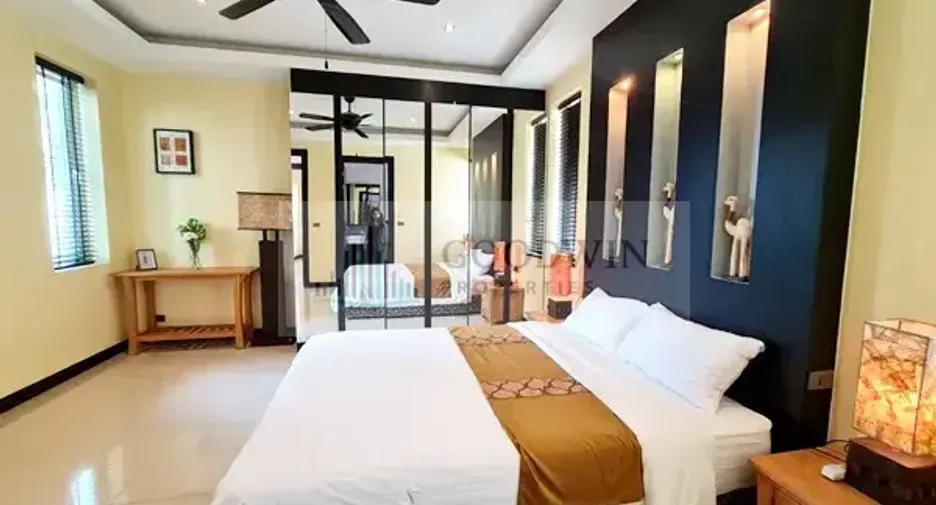 For rent and for sale 4 bedrooms house in Bang Lamung, Chonburi