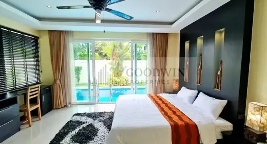 For rent and for sale 4 bedrooms house in Bang Lamung, Chonburi