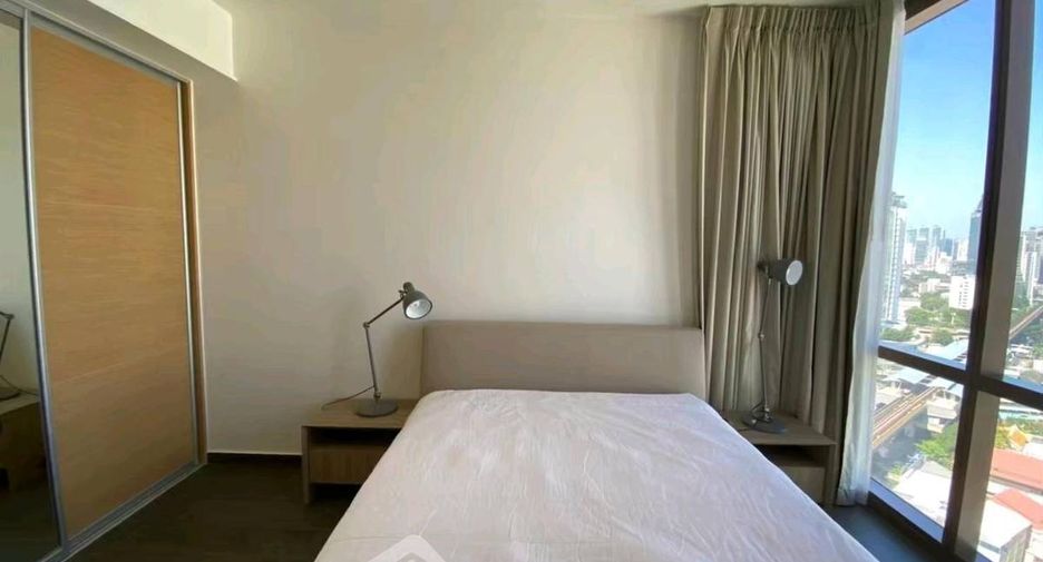 For rent 2 bedrooms condo in Khlong Toei, Bangkok