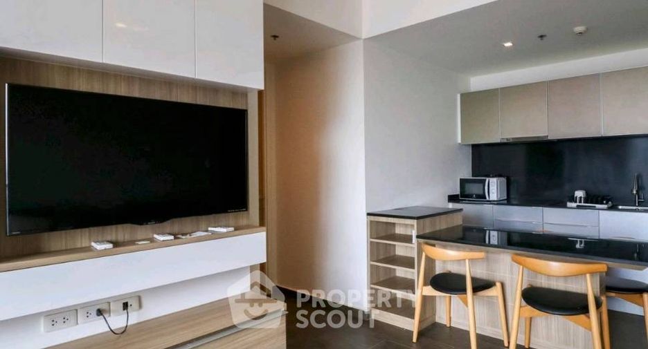 For rent 2 bedrooms condo in Khlong Toei, Bangkok