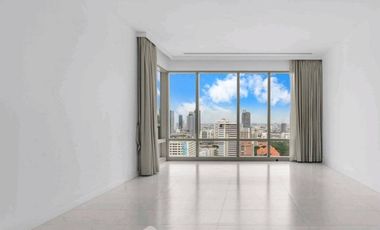 For rent 2 bedrooms condo in Pathum Wan, Bangkok