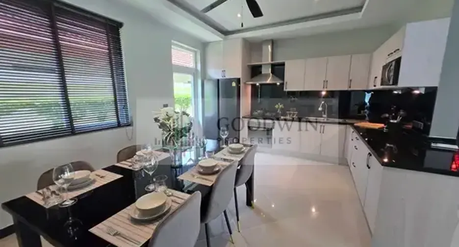 À vendre 4 chambres maison à Bang Lamung, Chonburi