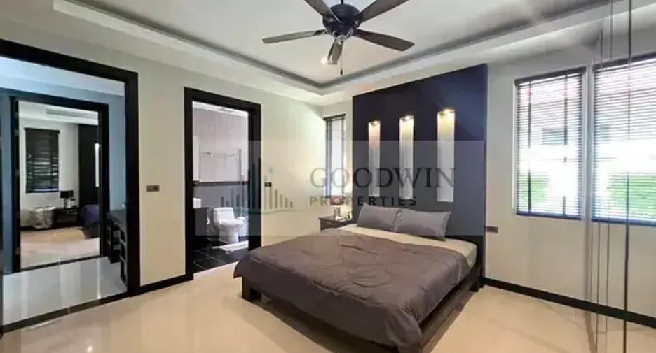 À vendre 4 chambres maison à Bang Lamung, Chonburi