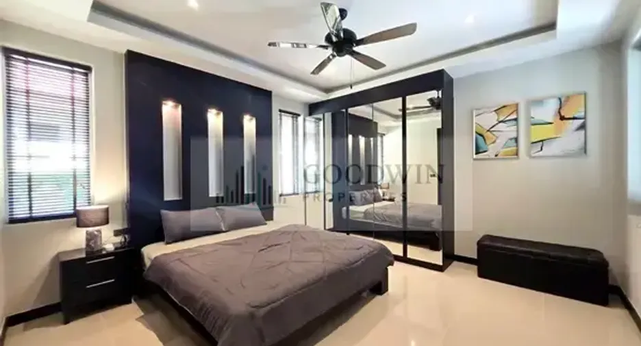 À vendre 4 chambres maison à Bang Lamung, Chonburi