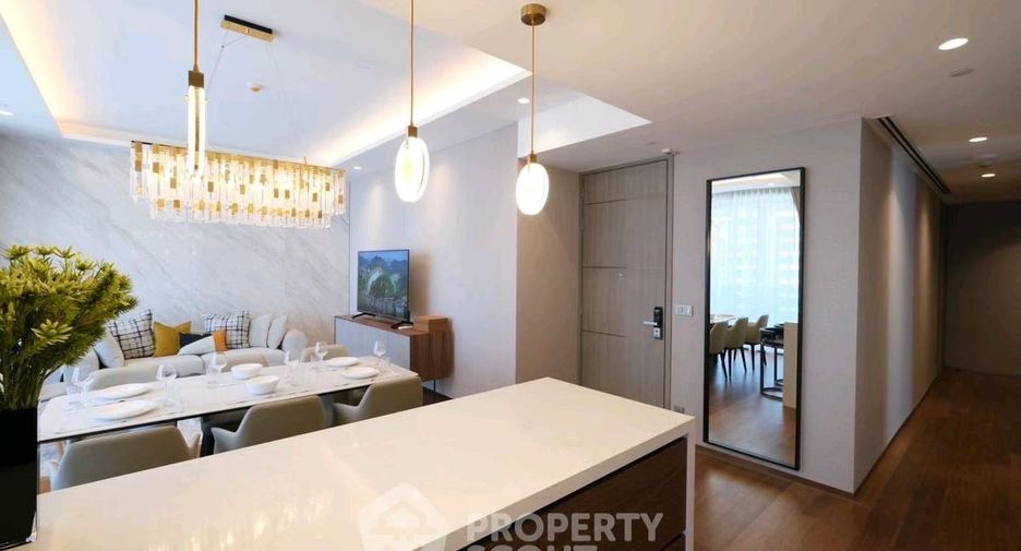 For rent 3 bedrooms condo in Khlong Toei, Bangkok