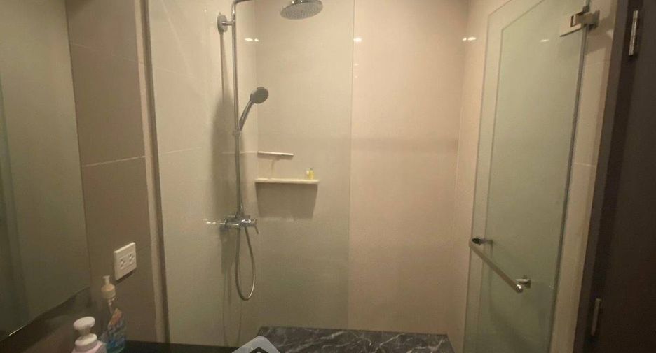Condo en alquiler de 1 habitaciones en Khlong Toei, Bangkok