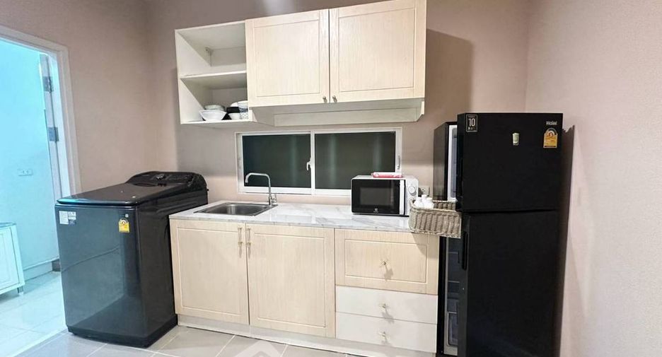 出租 10 卧室 独立屋 在 Sai Mai, 曼谷