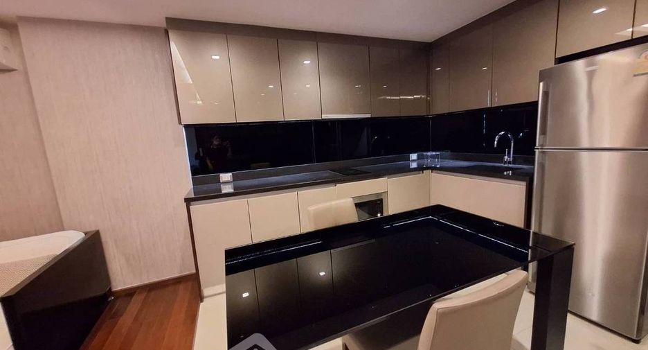 For rent 1 bed condo in Watthana, Bangkok