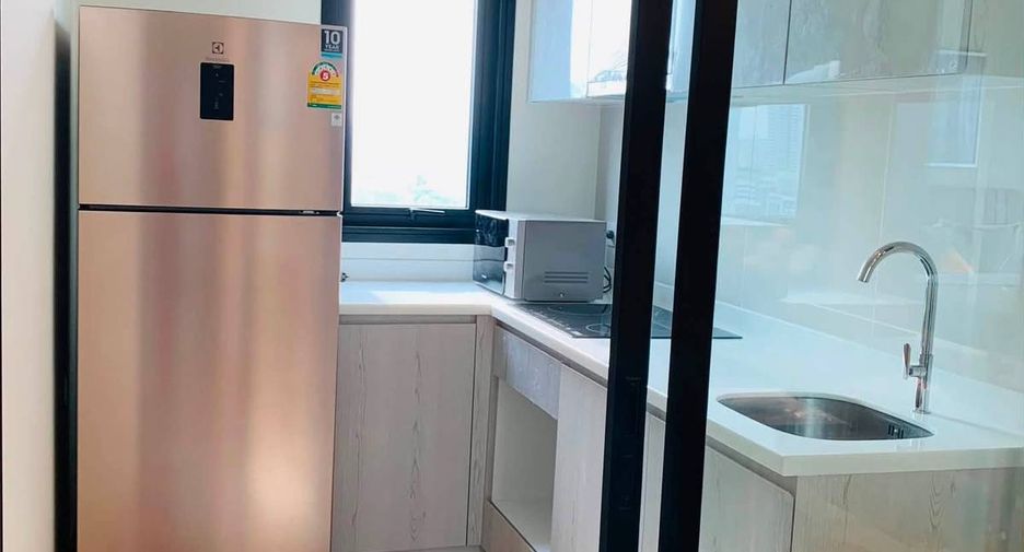 For rent 2 ベッドルーム condo in Watthana, Bangkok