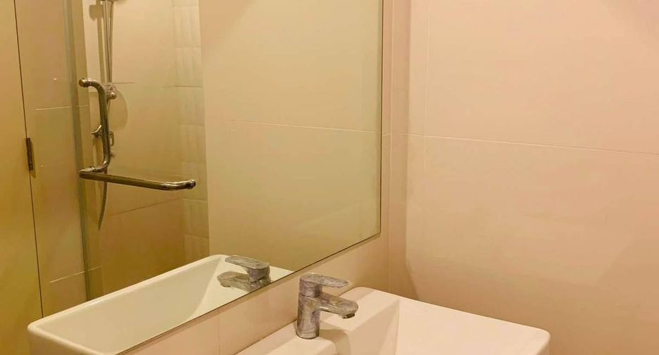 For rent 2 ベッドルーム condo in Watthana, Bangkok