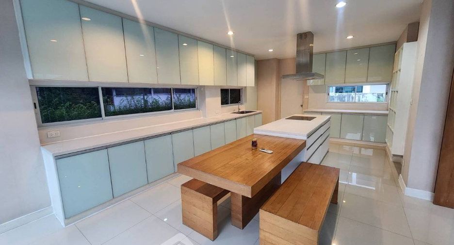 Haus zur Miete mit 3 Zimmer in Prawet, Bangkok