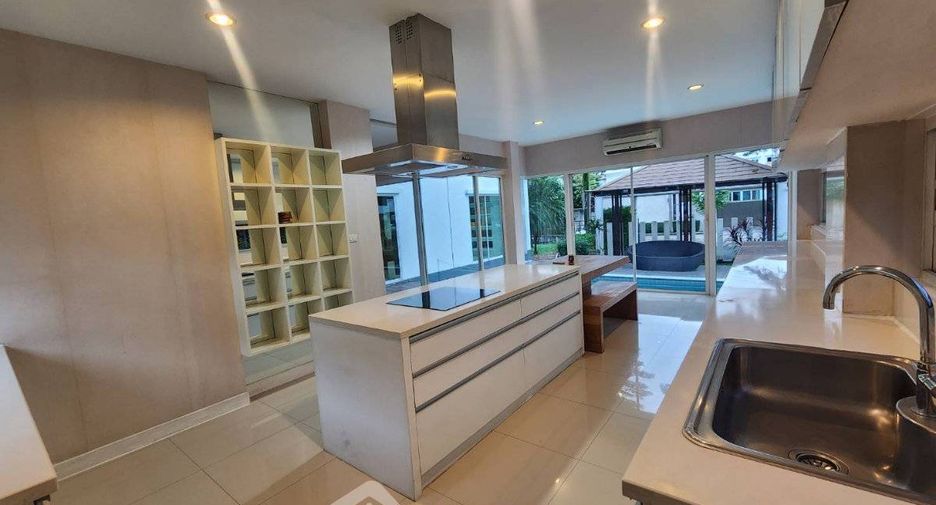 Haus zur Miete mit 3 Zimmer in Prawet, Bangkok